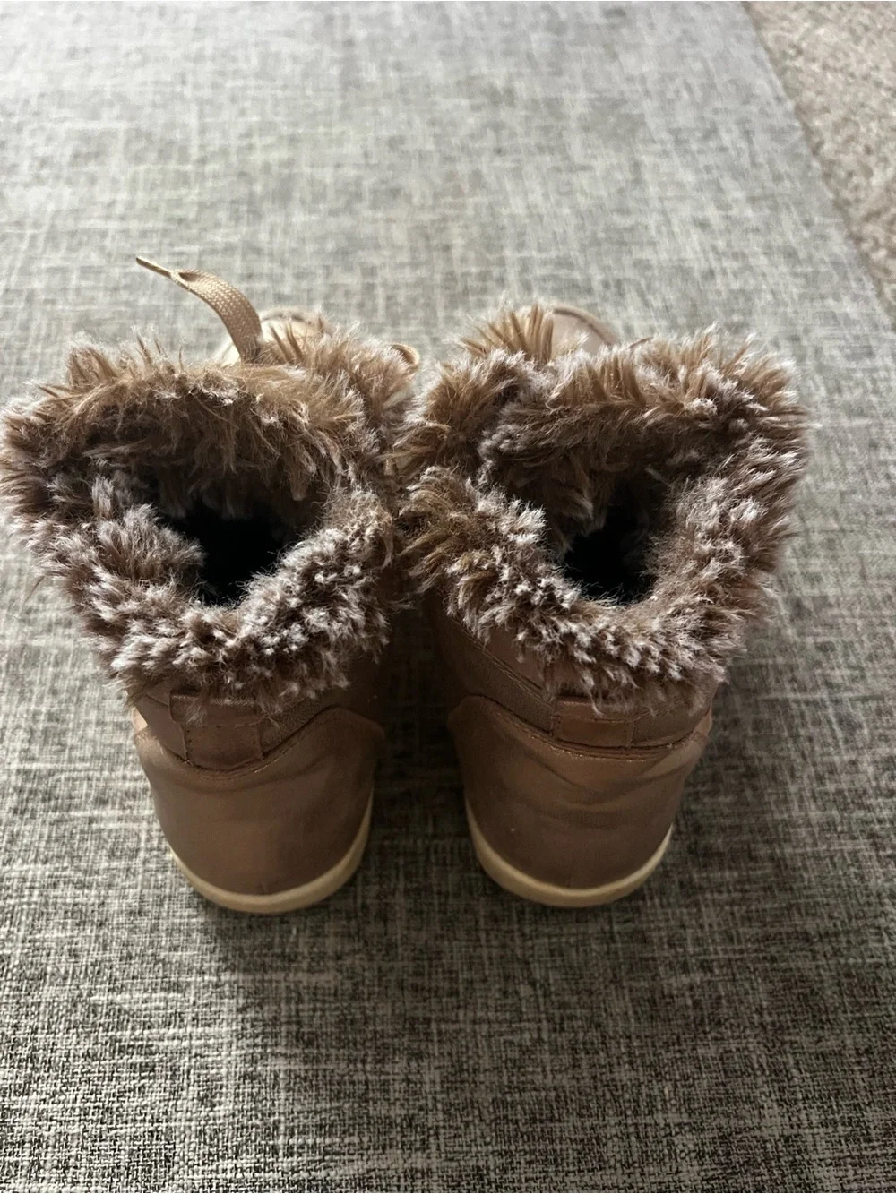 Justice Girls Rose Gold Faux Fur Lined High Top Winter Boots Size 6 Zip Lace Up